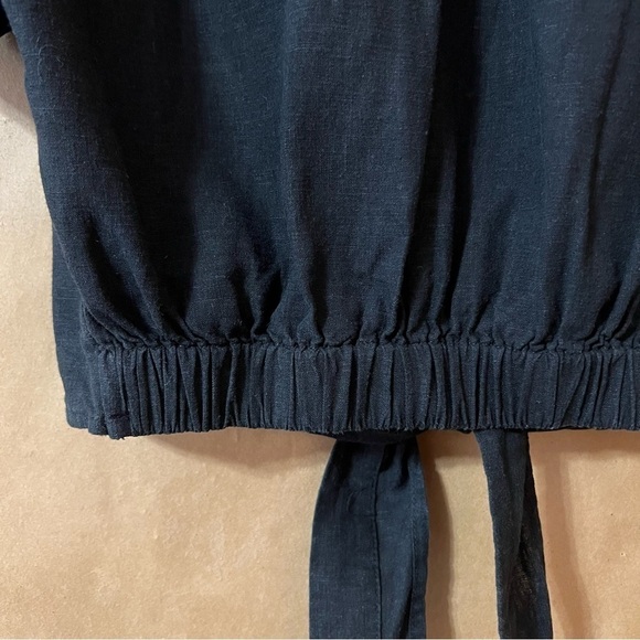 Urban Outfitters | BDG Linen Jena Tie-Front Blouse Button Crop Top Black Size XS - Picture 11 of 12